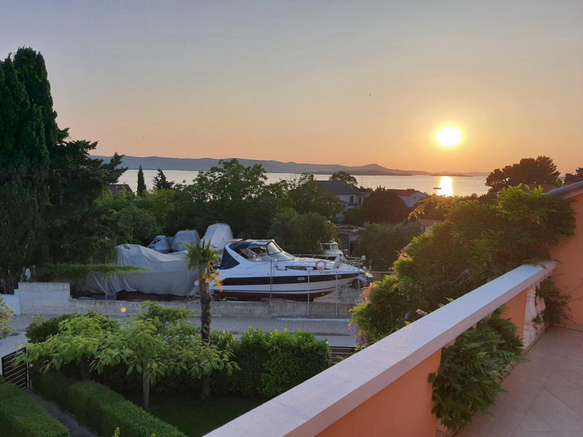 Apartments Durdica Bobic Biograd Na Moru Exteriör bild